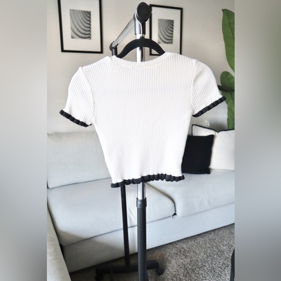 Zara Ruffled Ribbed Crop Top- Small - Picture 4 of 6